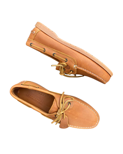 Zapato artesanal tipo nautico